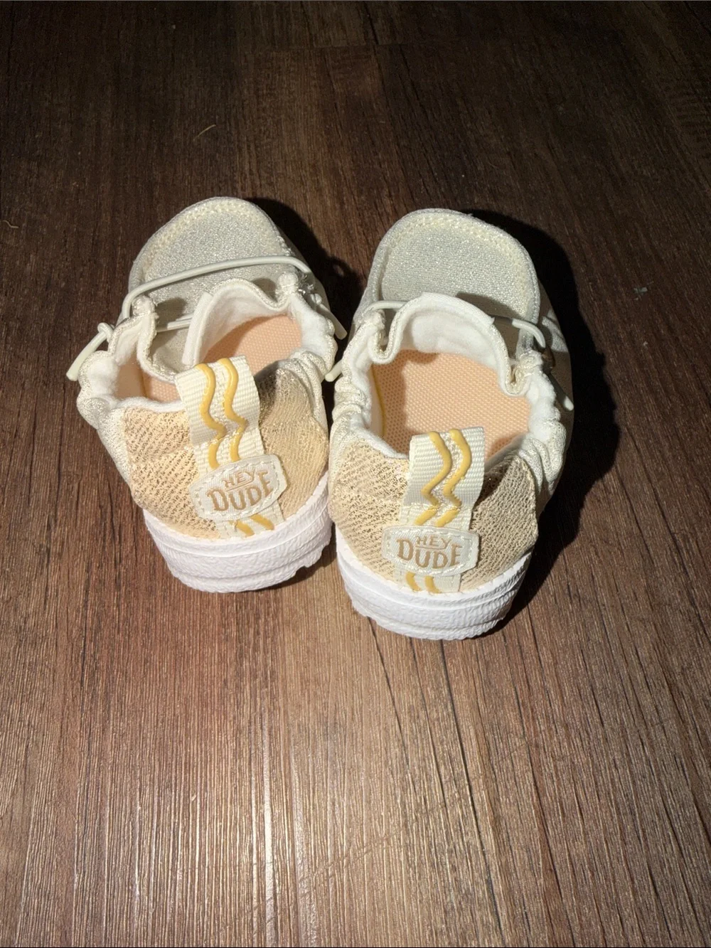 Baby Hey Dudes Lildudes NWOT no size but fit a 3/4 imo